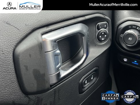 Used 2022 Jeep Wrangler Unlimited Sahara w/ Cold Weather Group image 32