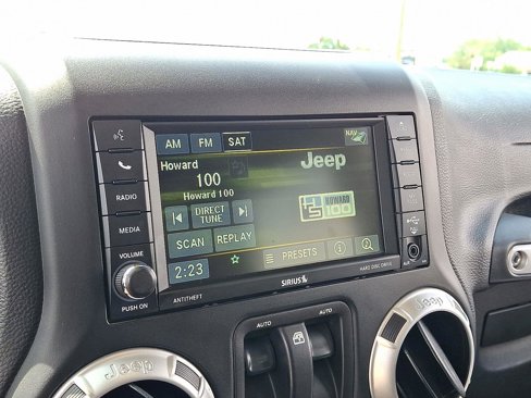 Used 2017 Jeep Wrangler Sahara w/ Connectivity Group image 23