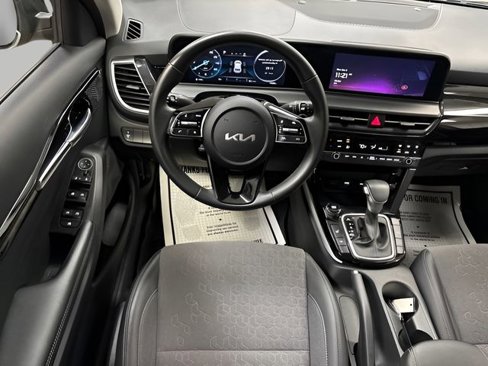 Used 2024 Kia Seltos X-Line image 13