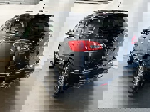 Used 2016 Buick Enclave Premium w/ Enclave Tuscan Edition image 32