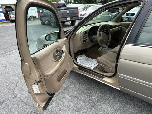 Used 1998 Chevrolet Lumina LS w/ Preferred Equipment Group 1 image 7