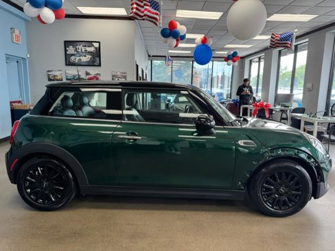 Used 2019 MINI Cooper 2-Door Hardtop image 21