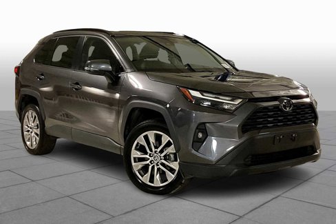 Used 2022 Toyota RAV4 XLE Premium image 2