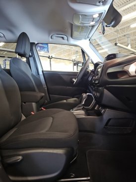 Used 2020 Jeep Renegade Sport w/ Sport Appearance Group image 36