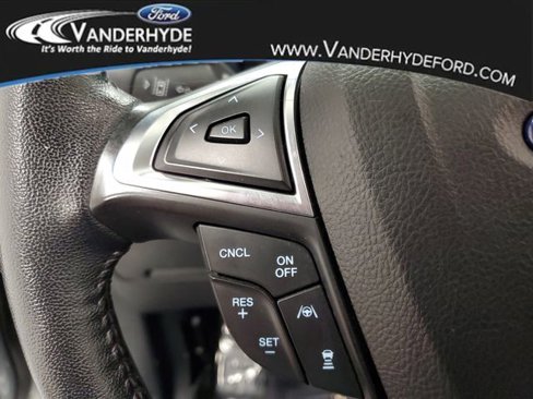 Used 2023 Ford Edge SEL image 22