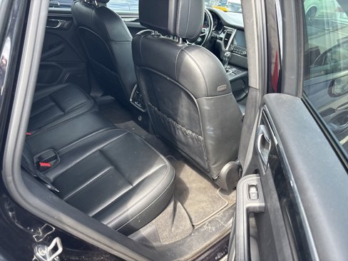 Used 2018 Porsche Macan image 6