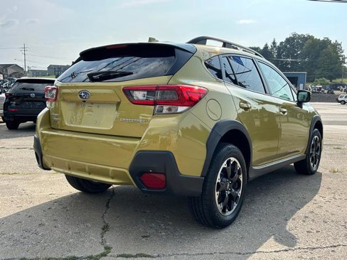 Used 2021 Subaru Crosstrek 2.0i Premium image 5