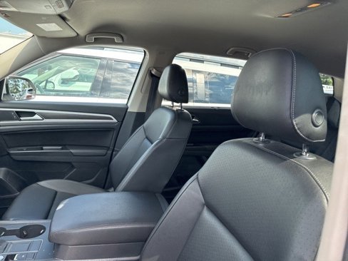Used 2019 Volkswagen Atlas SE w/ Towing Package image 15