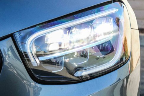 Used 2021 Mercedes-Benz GLC 300 4MATIC image 4