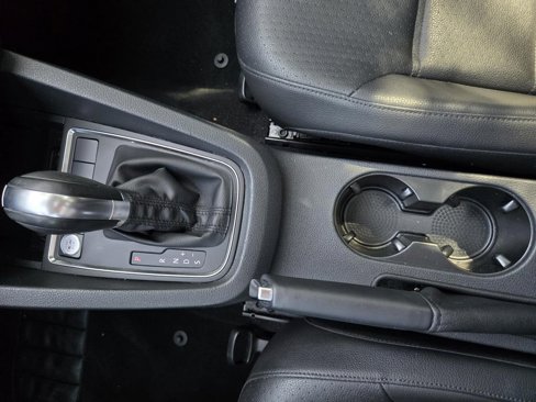 Used 2017 Volkswagen Jetta SE image 24