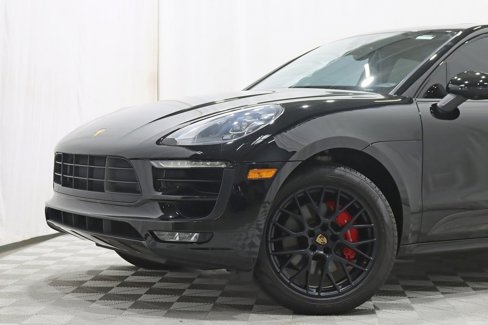 Used 2017 Porsche Macan GTS image 2