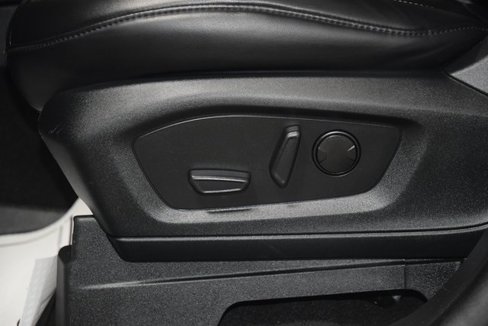 Used 2021 Ford Explorer XLT w/ Equipment Group 202A image 40