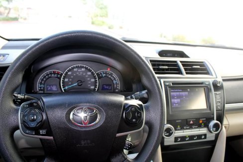 Used 2014 Toyota Camry LE image 28