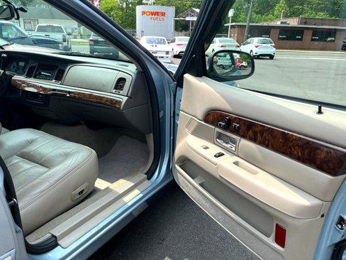 Used 2009 Mercury Grand Marquis LS image 16