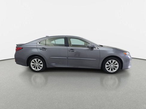Used 2015 Lexus ES 300h image 4