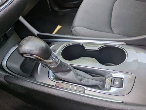 Used 2022 Chevrolet Malibu LT image 23