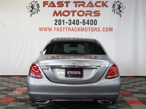 Used 2015 Mercedes-Benz C 300 4MATIC Sedan image 5