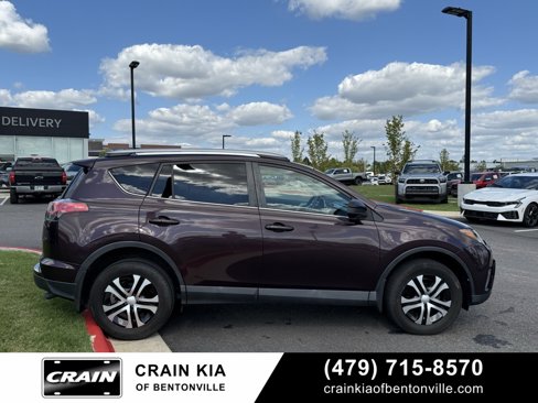Used 2016 Toyota RAV4 LE image 5