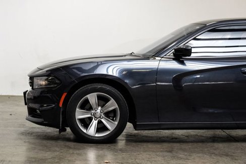 Used 2016 Dodge Charger SXT w/ Navigation & Travel Group image 14
