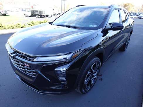 New 2025 Chevrolet Trax RS w/ Sunroof Package image 7