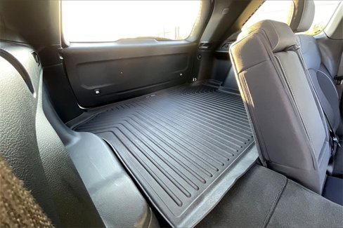 Used 2024 Jeep Grand Cherokee Laredo w/ Trailer Tow Package image 28