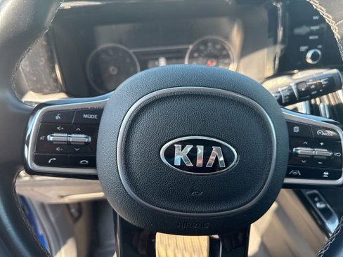 Used 2021 Kia Sorento SX image 19