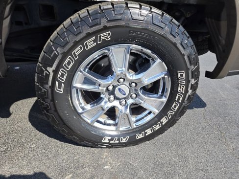 Used 2015 Ford F150 Lariat w/ Equipment Group 502A Luxury image 47