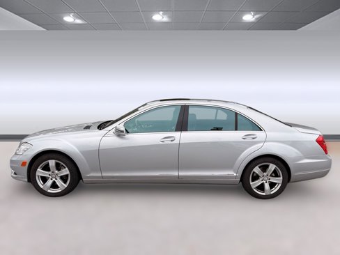 Used 2011 Mercedes-Benz S 550 image 2