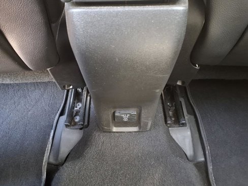 Used 2016 Jeep Renegade Limited image 11