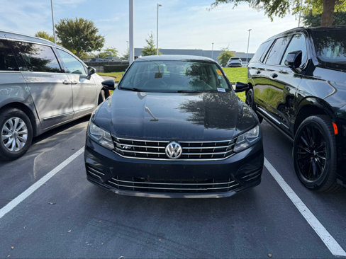 Used 2017 Volkswagen Passat 1.8T R-Line image 3