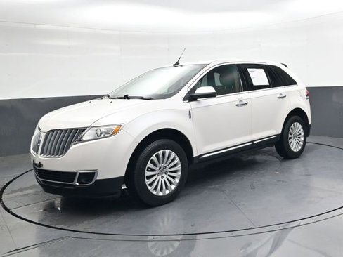 Used 2015 Lincoln MKX FWD image 8