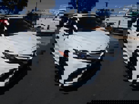 Used 2022 Toyota Camry SE image 2