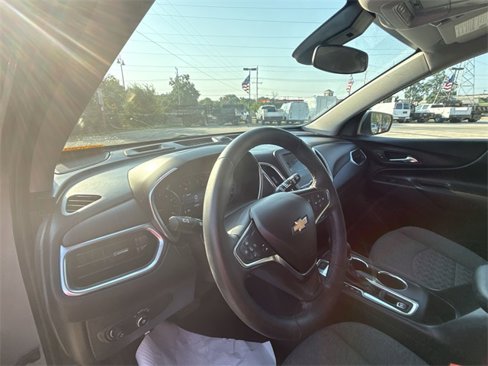 Certified 2023 Chevrolet Equinox LT w/ Driver Convenience Package image 10
