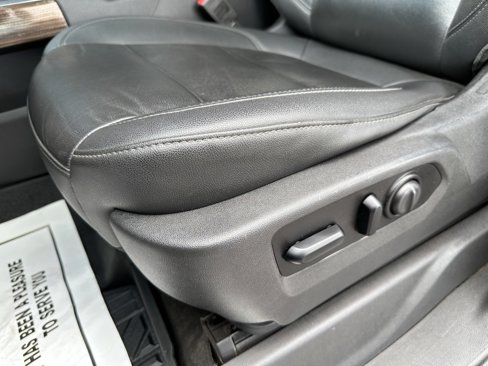 Used 2021 Chevrolet Silverado 1500 LT Trail Boss w/ Convenience Package II image 25