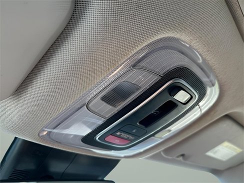 Used 2022 Hyundai Elantra Limited image 35
