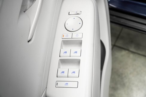 Used 2024 Hyundai Kona SEL image 30