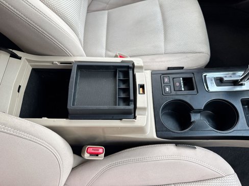 Used 2019 Subaru Outback 2.5i Premium image 18