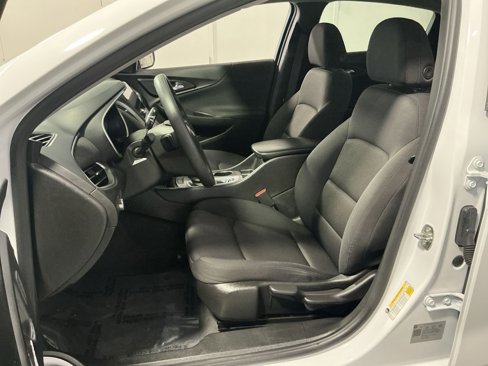 Used 2023 Chevrolet Malibu LS image 21