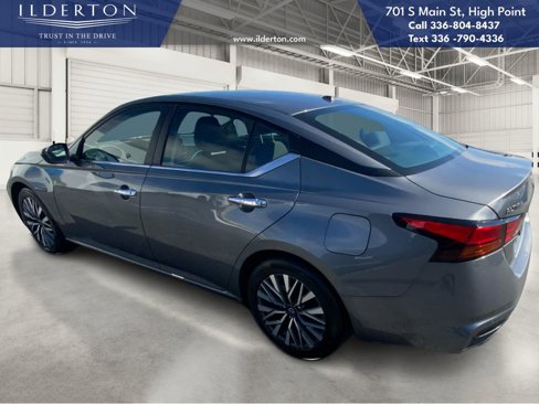 Used 2024 Nissan Altima 2.5 SV image 8