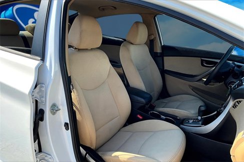 Used 2013 Hyundai Elantra GLS w/ Preferred Pkg image 7