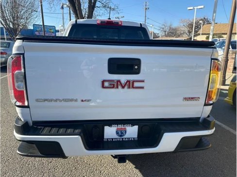 Used 2018 GMC Canyon All Terrain w/ Trailering Package image 8