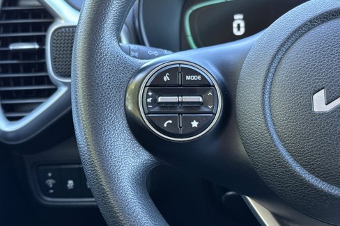 Used 2023 Kia Soul LX w/ LX Technology Package image 26