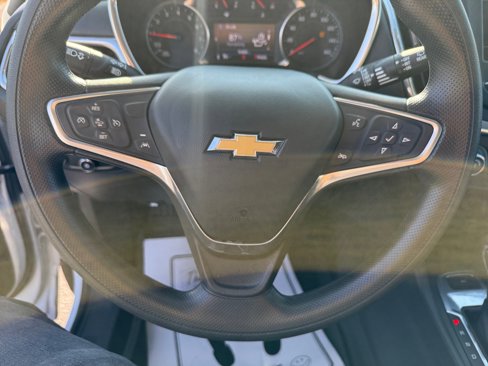 Used 2023 Chevrolet Equinox LT w/ LPO, Floor Liner Package image 17