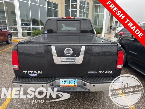 Used 2011 Nissan Titan SV w/ SV Value Truck Pkg image 8