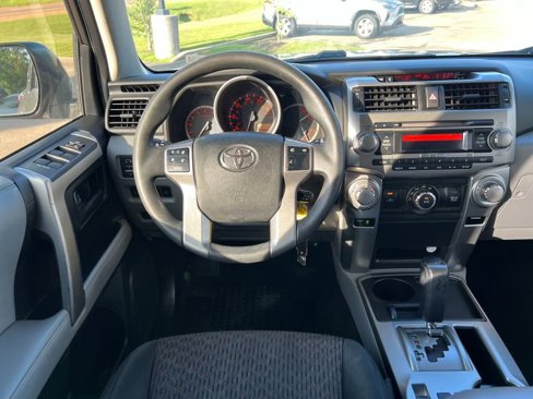 Used 2013 Toyota 4Runner SR5 image 14
