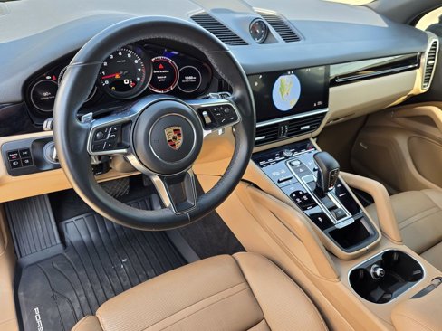 Used 2019 Porsche Cayenne image 4
