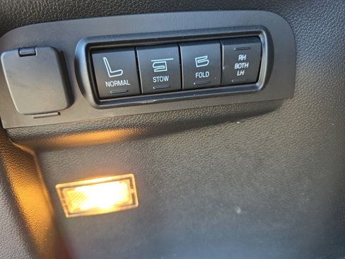 Used 2016 Ford Explorer Limited image 11