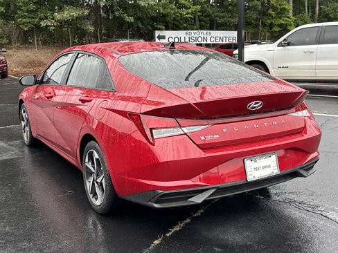 Used 2023 Hyundai Elantra SEL w/ Convenience Package image 6