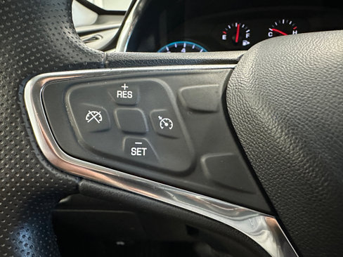 Used 2021 Chevrolet Malibu LT image 34