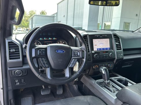 Used 2020 Ford F150 XLT w/ Equipment Group 302A Luxury image 16